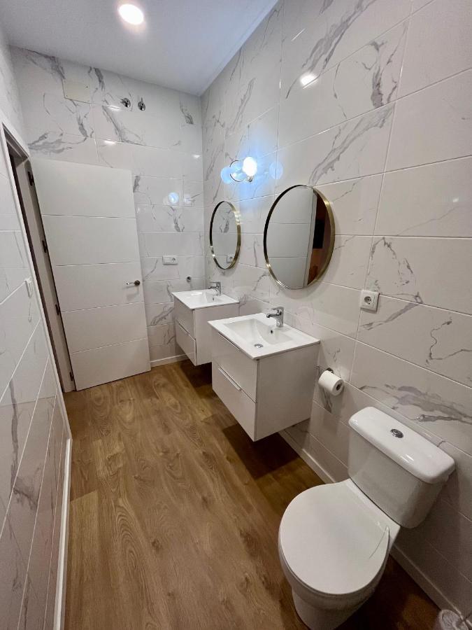 Gatu Premium Villa La Pepa, Preferente Mayores De 25 Anos Y Familias Cádiz Exteriör bild